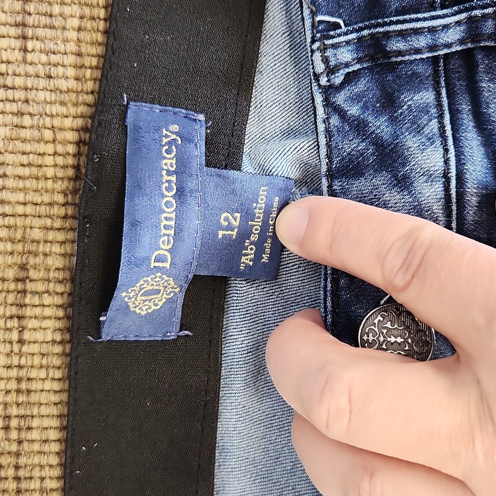 Democracy "Ab"Solution Medium Wash Distressed Jea… - image 3